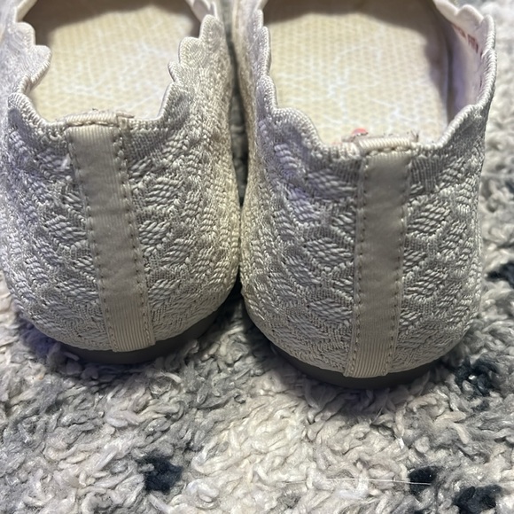 Skechers Women's Cleo-Honeycomb Ballet Flat, Natural - Picture 8 of 9